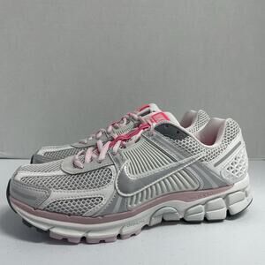 Nike Air Zoom Vomero 5 520 Pack Pink Foam FN3695 001 Size 8 Women Mesh Runner